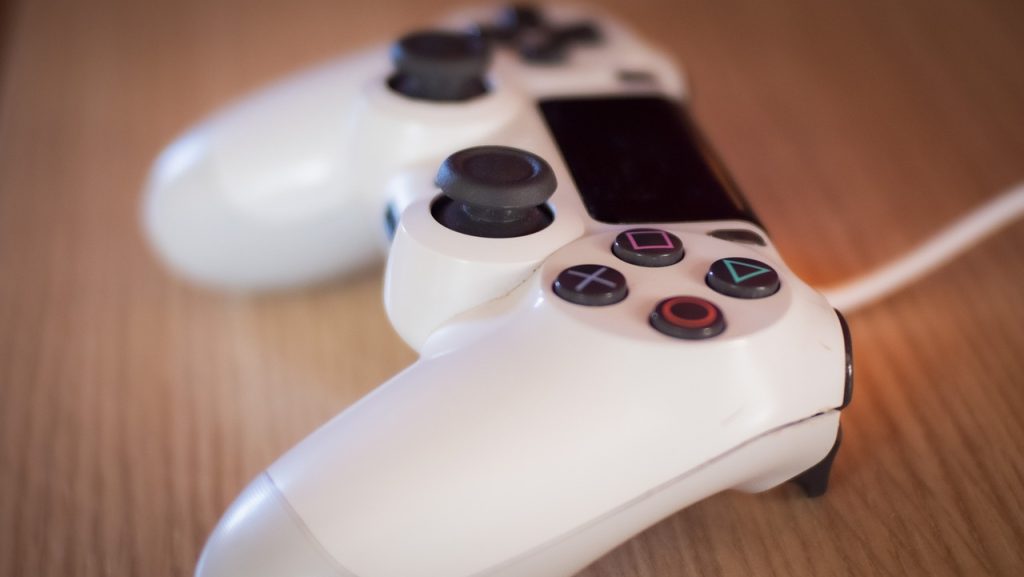 joystic-6118536_1280[1]